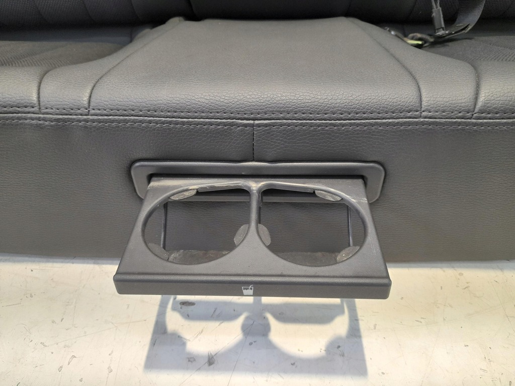 фото №7, Opel vectra c lift hb заднее сиденье сиденье задняя полукожа