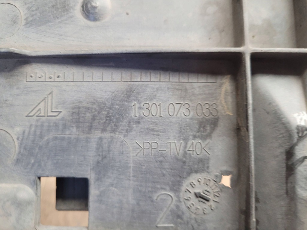 фото №9, Audi a4 s4 b8 8k 08-011 8k0805607a кронштейн pod фара лівий