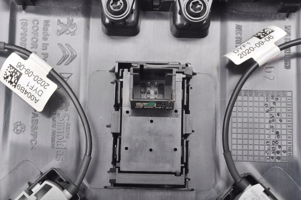 фото №12, Citroen ds3 crossback освещение лампа кабины салона 9818744780