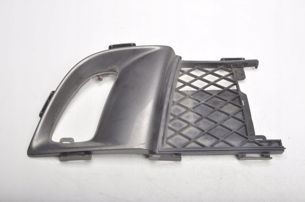 фото №1, Toyota mr2 iii заглушка бампера задняя левая 52153-17030