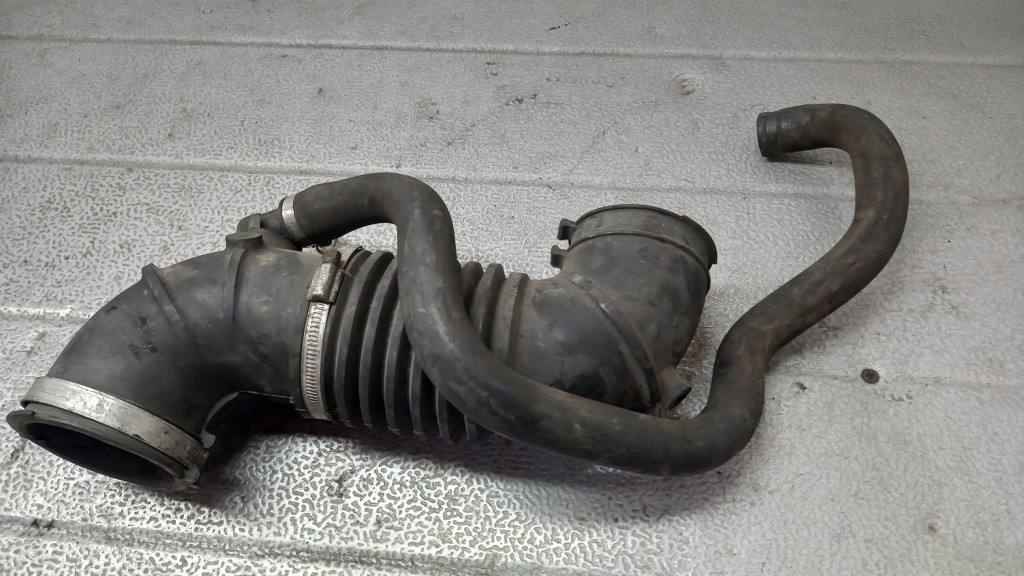 фото №5, Труба впуска volvo v40 1.8b 30620802