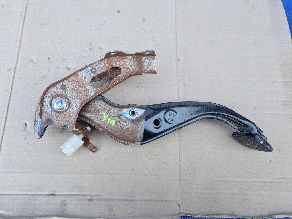 фото №1, Toyota yaris iii педаль гальма