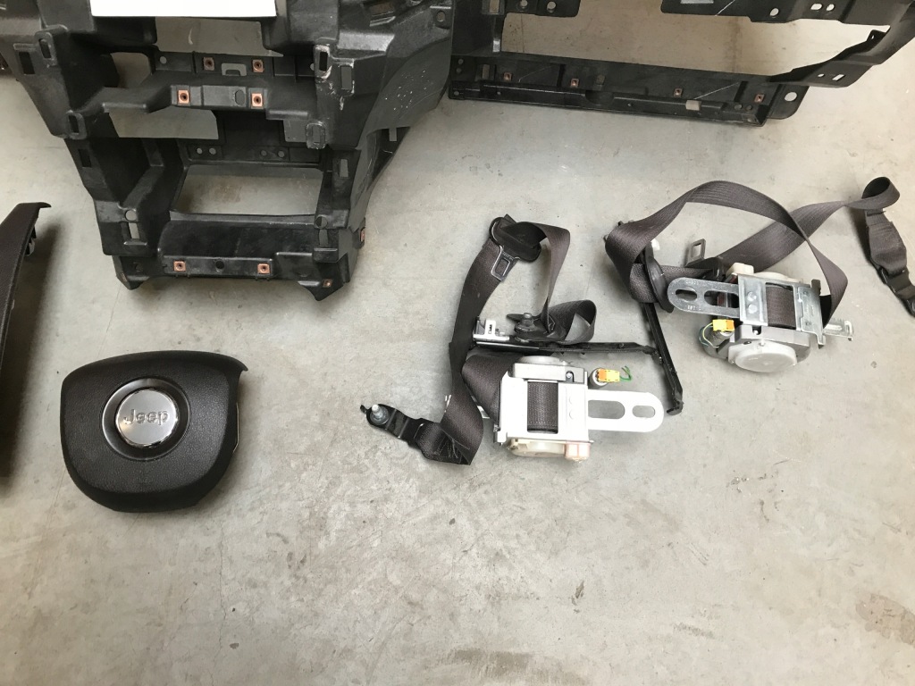 фото №6, Jeep grand cherokee wk2 lift консоль панель приладів приладова шкіра темний коричневий 1