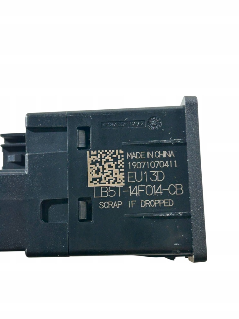 фото №7, Ford explorer vi 2020 разъём / соединитель usb