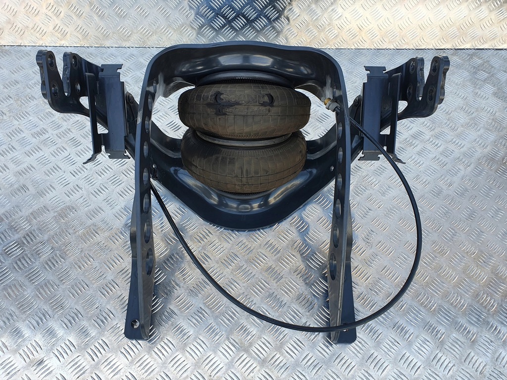 фото №1, Подушка osi подвешенной с креплениями scania r s