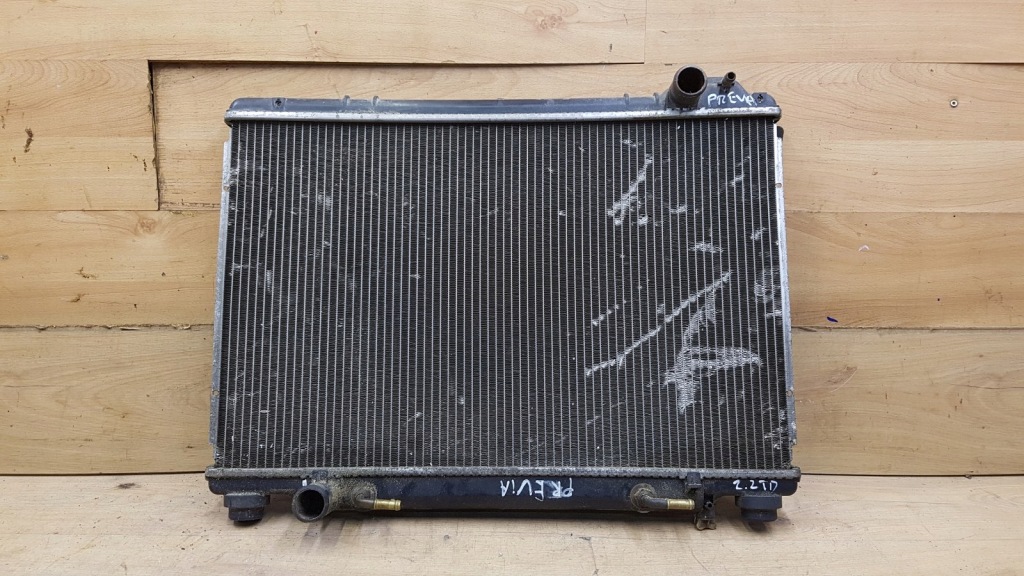 фото №1, Toyota оригінальний номер 1640028100 радіатор води