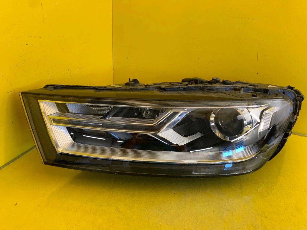 Купити Фара ліва audi q7 bi-xenon led 4m0941005