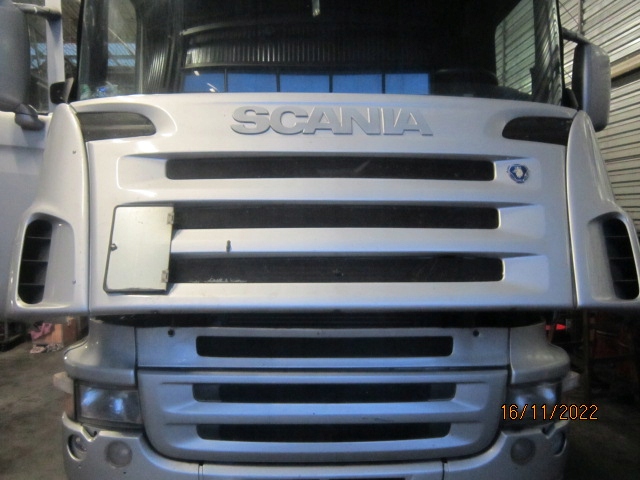 фото №1, Комплектна решітка радіатора капот перед scania r