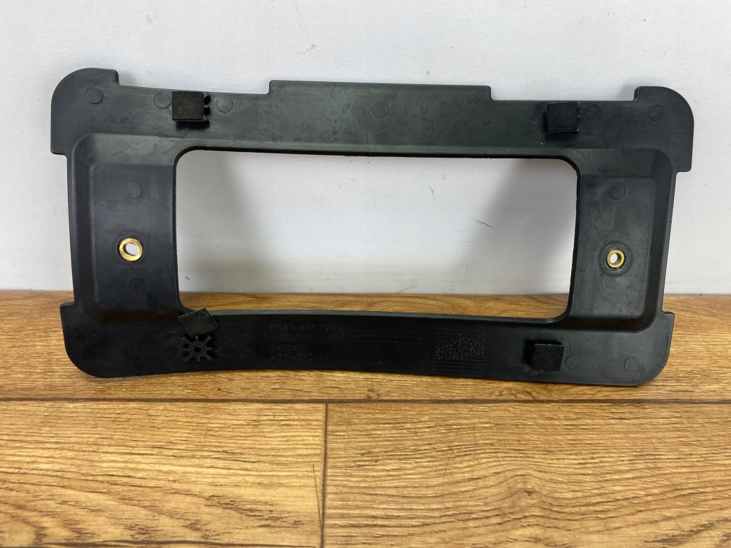 Купити Рамка номерного знака bmw 4 g22 2020+