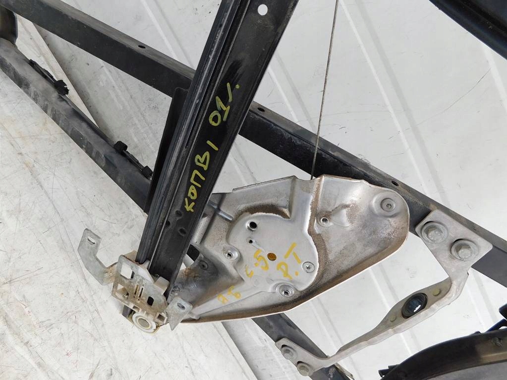 фото №5, Audi a6 c5 2001r kombi - подъемник стекло правый задняя