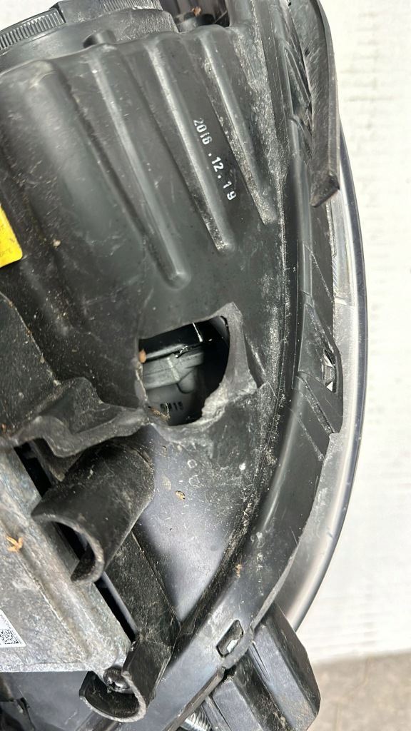 фото №4, Kia niro 2018- лампа правая передняя перед