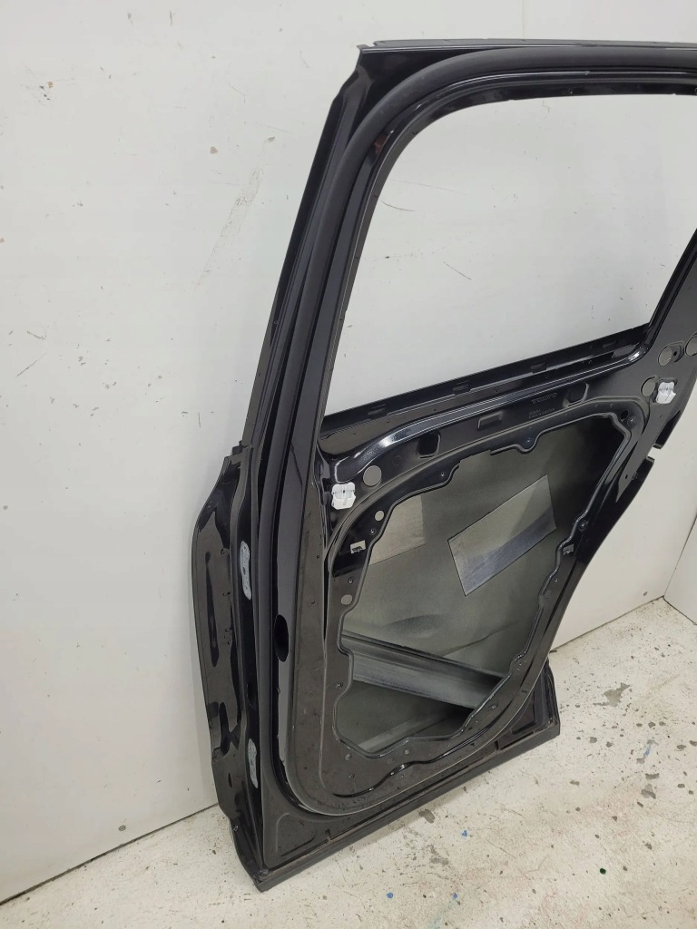 Volvo xc60 2 2 17- дверь задний  задние правое fv Доставка