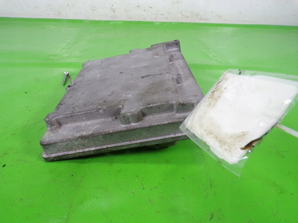 Volvo v50 1.8 16v 125km бортовой компьютер блок управления двигателя 30743371 в Украине