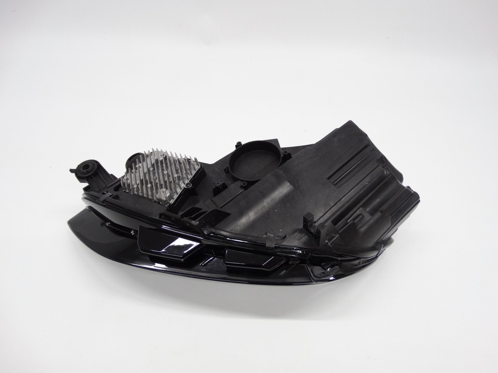 фото №13, Audi a4 b9 lift 8w 19- лампа права matrix led 8w0941034d оригінальна