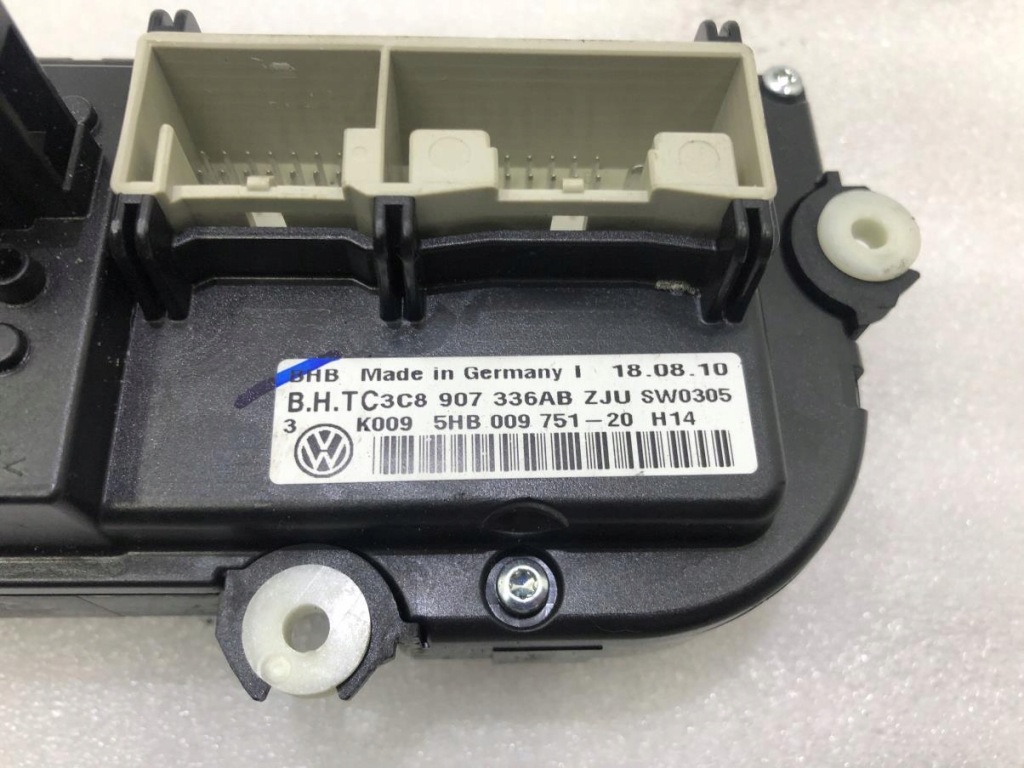 фото №7, Панель кондиционера 3c8907336ab vw golf vi