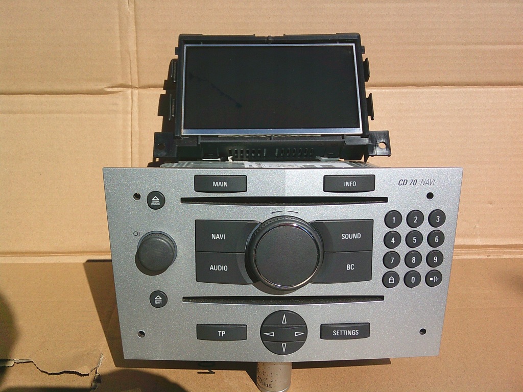 фото №1, Радио cd 70 navi opel zafira b дисплей