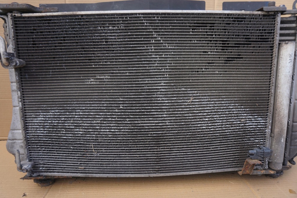 фото №9, Toyota avensis t27 радиатор вентилятор 2.0d-4d 127100-3521 вентиляторы