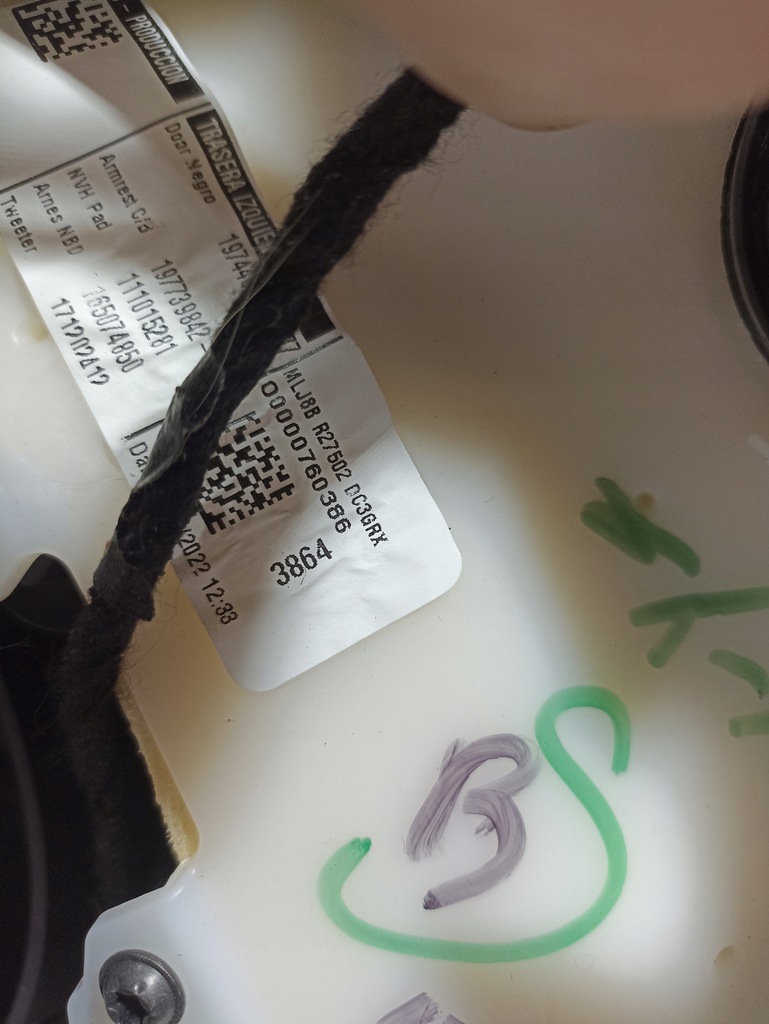 фото №9, Ford mustang mach-e обшивка двері лівий задня