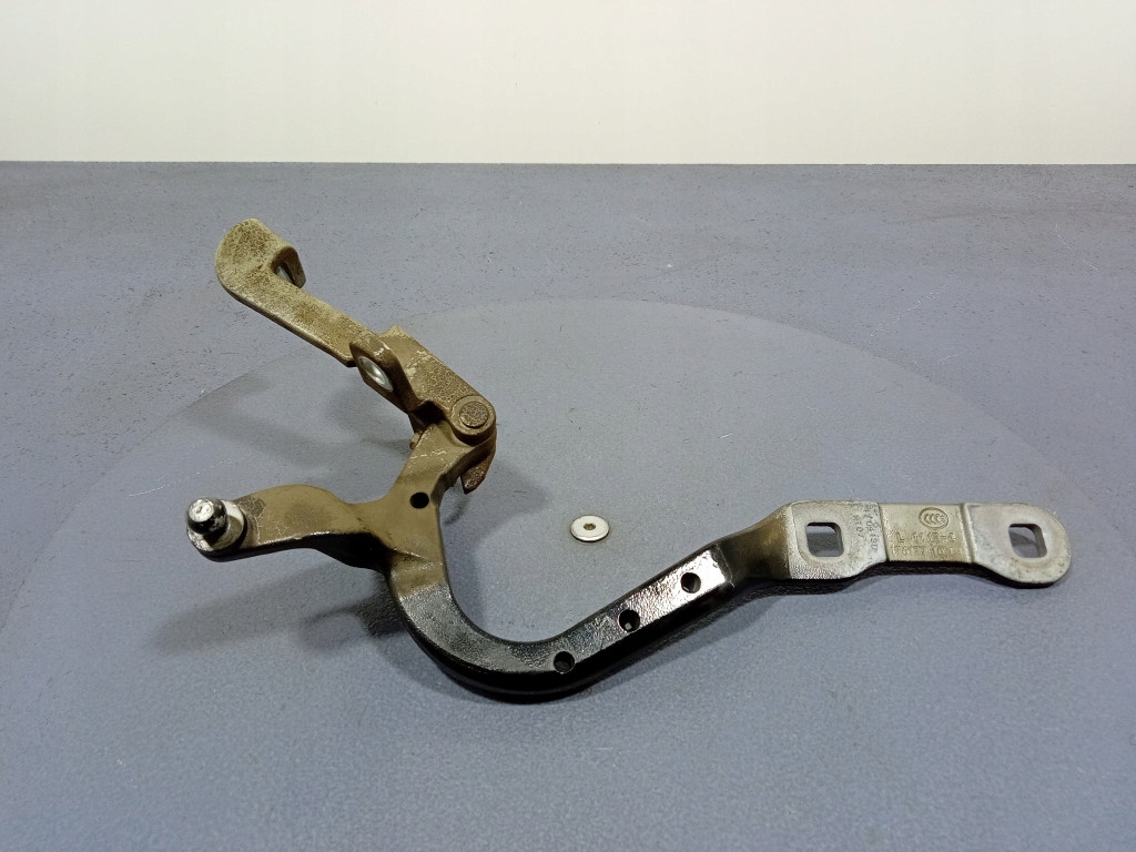 Bmw x4 f98 g02 петля задний крышки багажника левое  7424413 Киев