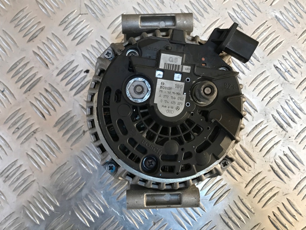 Генератор mercedes sl r230 оригінальний номер 2721540102 Оригінал