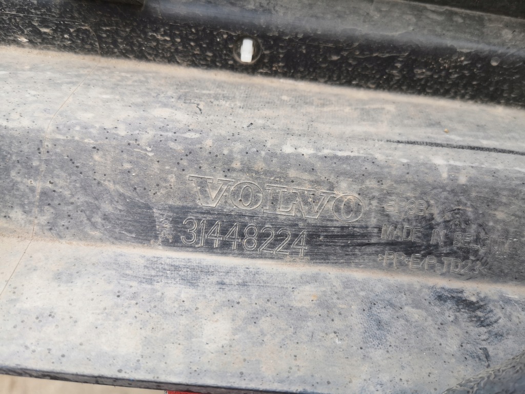 фото №9, Volvo xc40 молдинг поріг права 31448224
