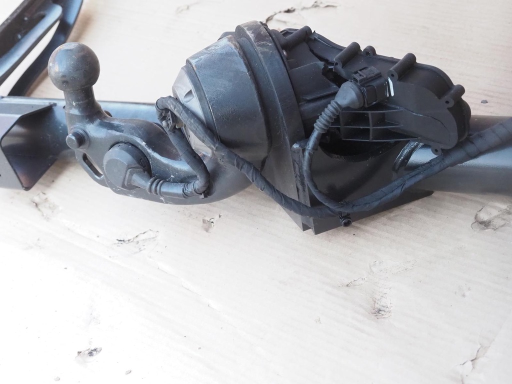 фото №11, Hak буксировочный skoda enyaq 5lg803881c