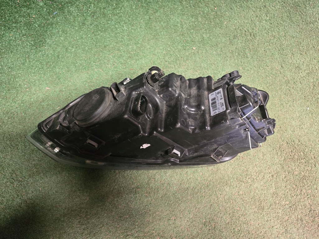 фото №6, Лампа права перед vw polo v 6r1