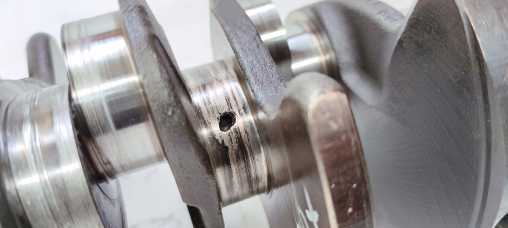 Wał коленчатый audi a6 c6 рестайлинг  3.0 tfsi caj r6eb 28 с Разборки