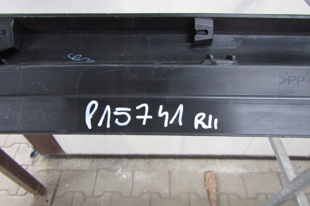 фото №12, Молдинг порог правая mitsubshi pajero shogun sport 3 iii 16-