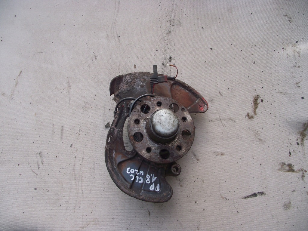 фото №1, Поворотный кулак ступица левый задняя mercedes w164 320cdi