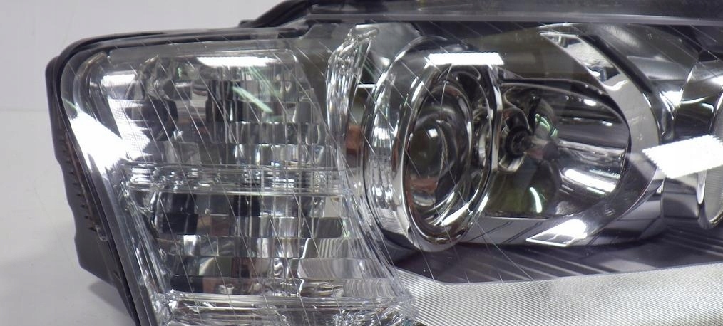 фото №10, Лампа правая led lift 4e0941004af audi a8 s8 d3 w12