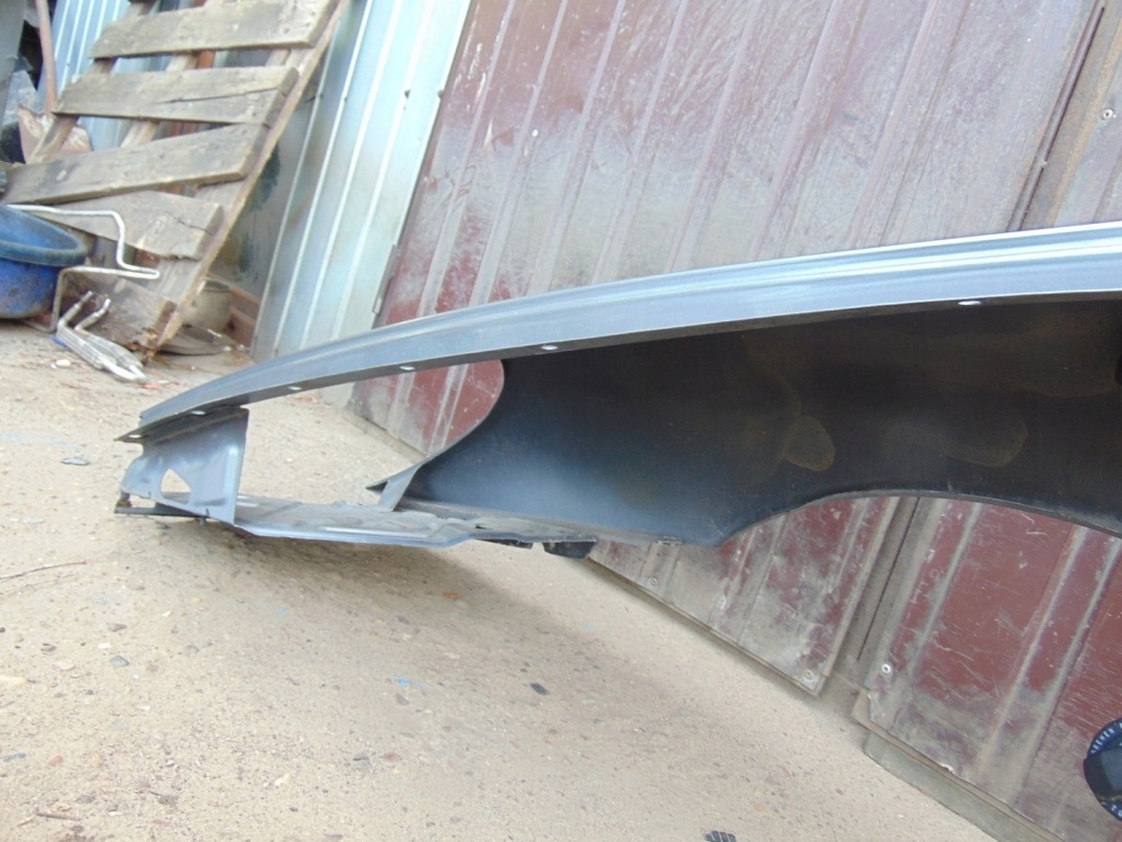 Крыло  правый  перед l6b4 porsche boxster 986 Цена