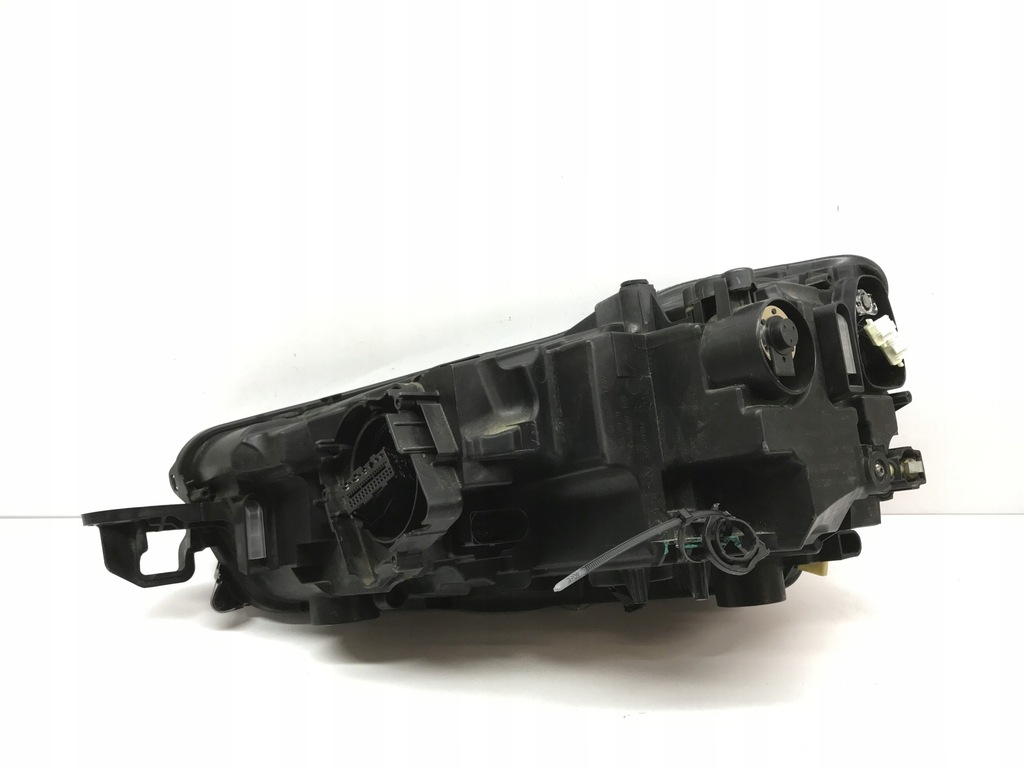 фото №9, Лампа правая перед full led skoda scala