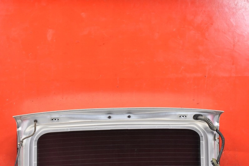 фото №10, Крышка багажника багажника задняя задняя серебристая peugeot 1007 05-09