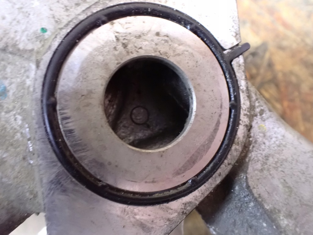 фото №10, Корпус термостата термостат провода isuzu d-max iii 6326