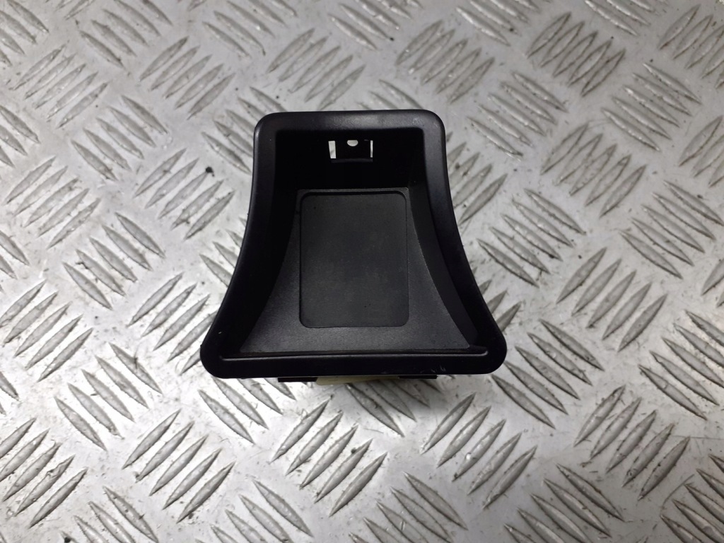 фото №1, Дисплей alfa romeo оригінальний номер 156036355