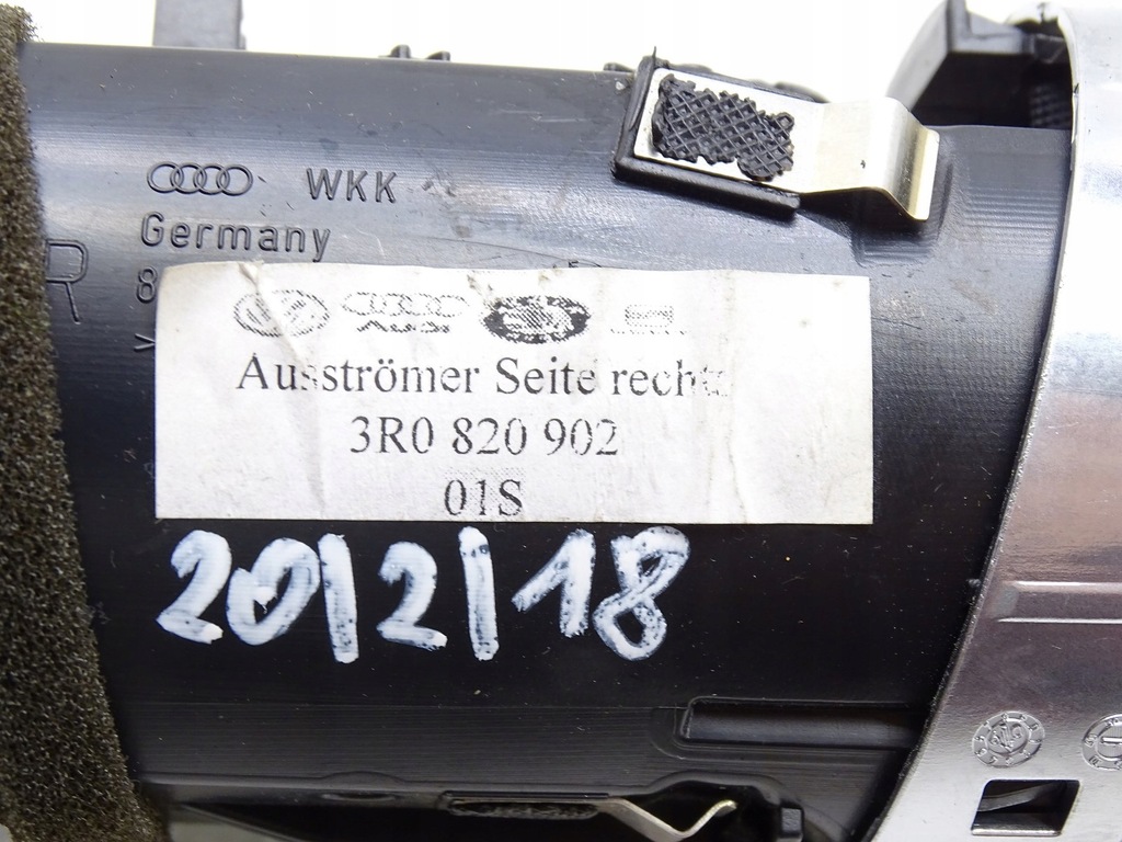 фото №7, Решётка обдув панели консоли правая seat exeo 3r