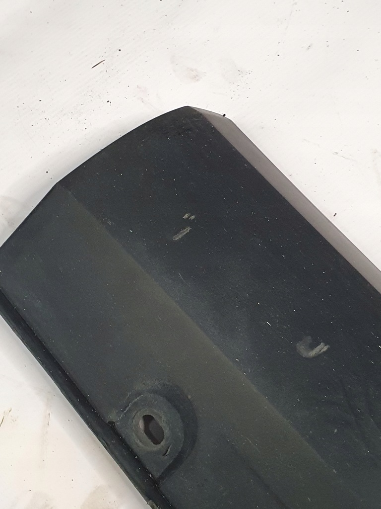 фото №7, Молдинг порог правая toyota celica vii 99-05r.