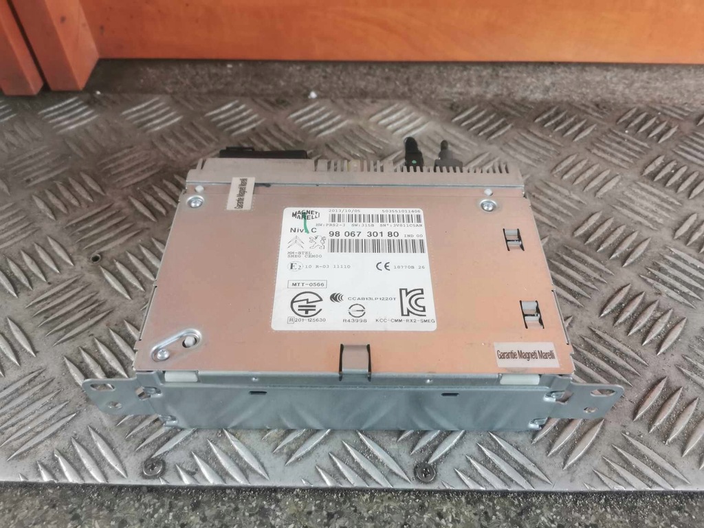 фото №1, Радио peugeot 2008 9806730180