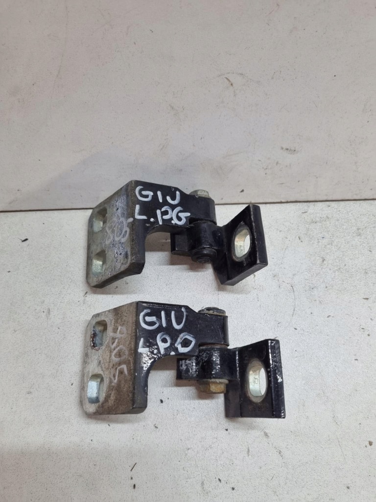 фото №1, Петля петли дверь левый перед alfa romeo giulietta 10-20 lak. 805 комплект