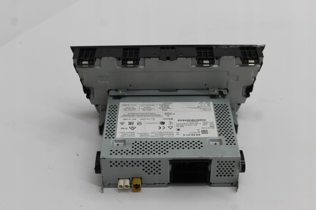 фото №3, Skoda fabia iii радио оригинал 6v0035871d