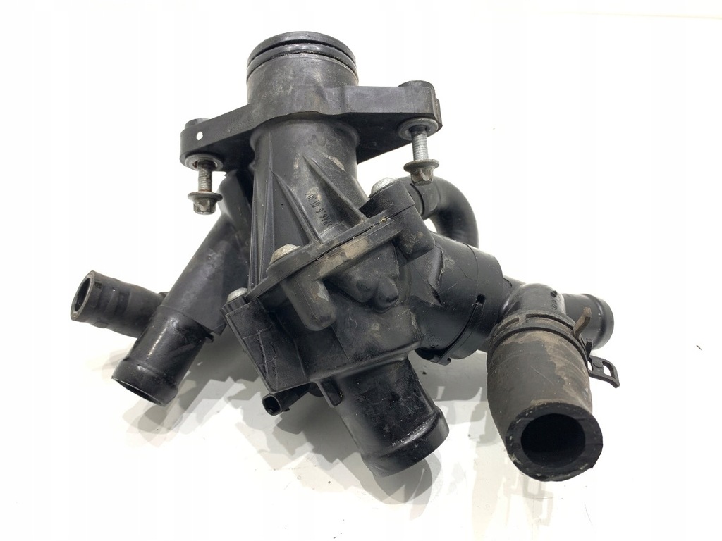 фото №1, Корпус термостата mercedes w176 a2702000415