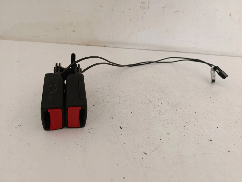 Купити Opel insignia a 2011 ремені безпеки 13329202