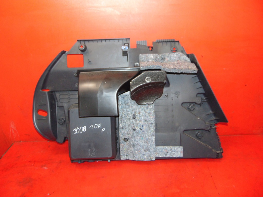 фото №8, Peugeot 3008 i t84 обивка багажника правая задняя