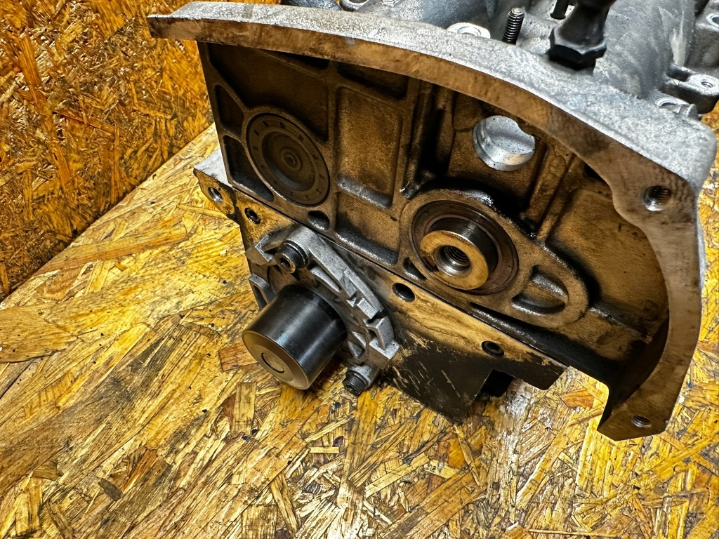 Головка крышка валы fiat doblo alfa 1.6 jtd jtdm 552470470 55212117 Цена