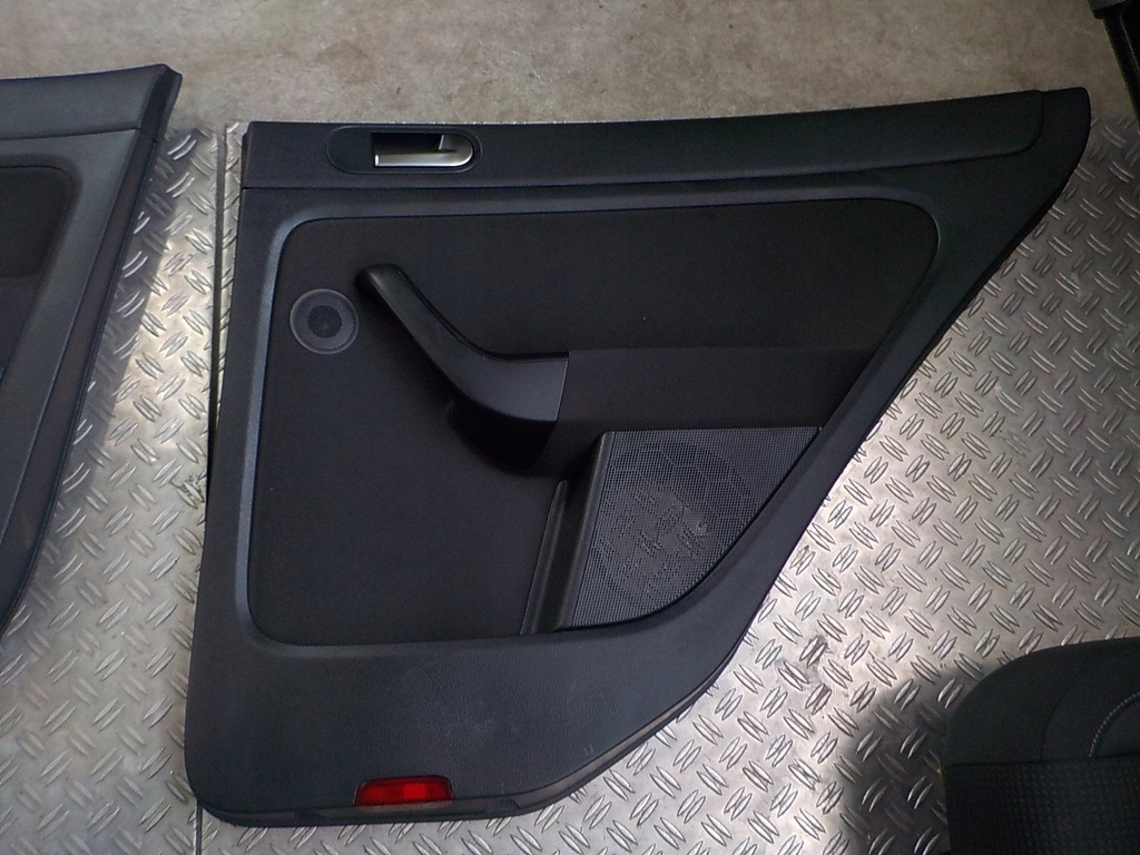 фото №13, Golf v plus 08-14 сидіння заднє сидіння середина комплект