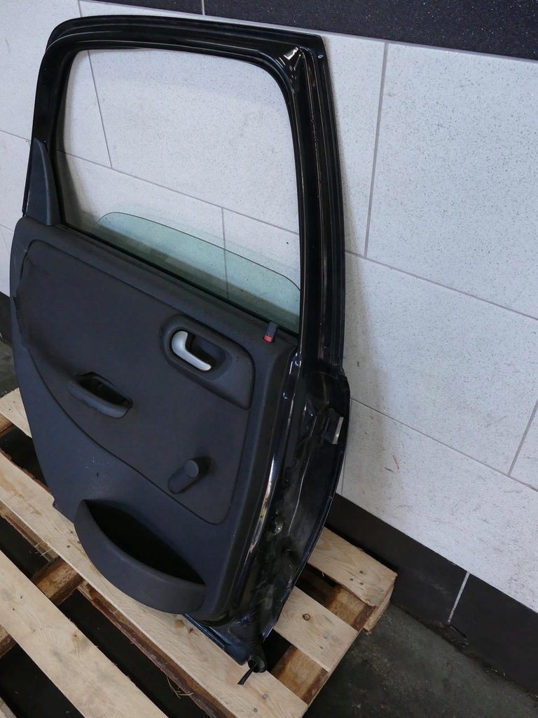 фото №12, Opel corsa c дверь левый задняя левая задние 90u авто 5-дверные