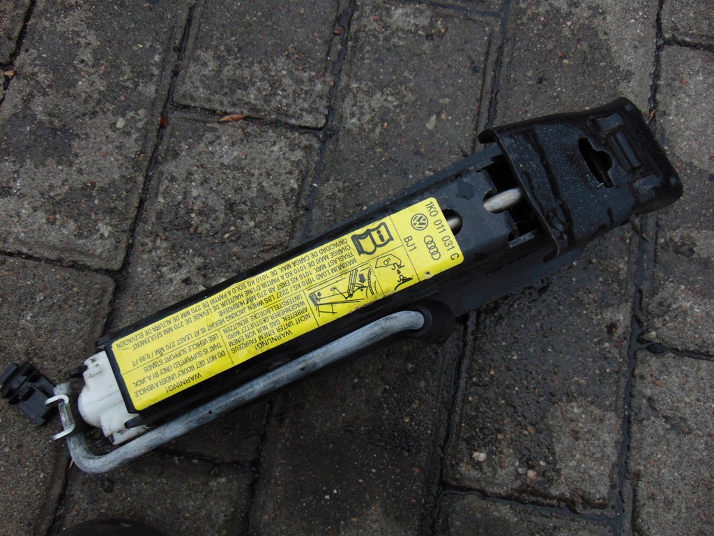 фото №11, Домкрат набір ремонтний колеса wykładdzina багажника vw golf 5 v + plus