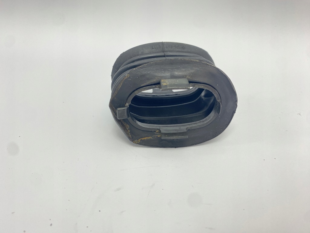 фото №7, Гумовий елемент захист трубопровід двері задніх проводка mercedes w126 se sel 1268210197