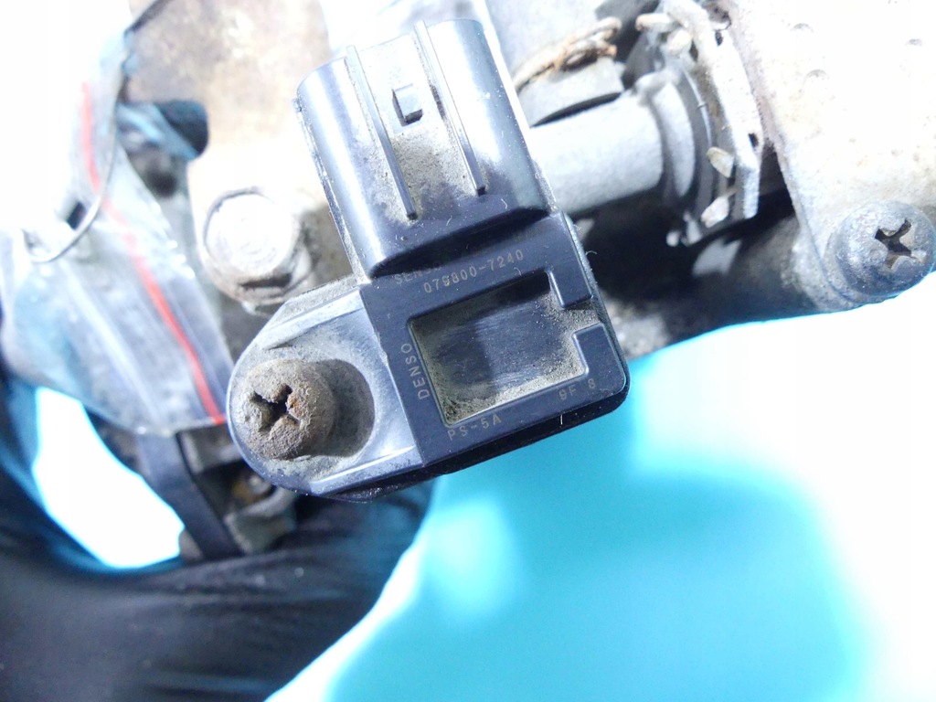 фото №10, Дроссельная заслонка honda fr-v 079800-7240 9f07 2.0 16v